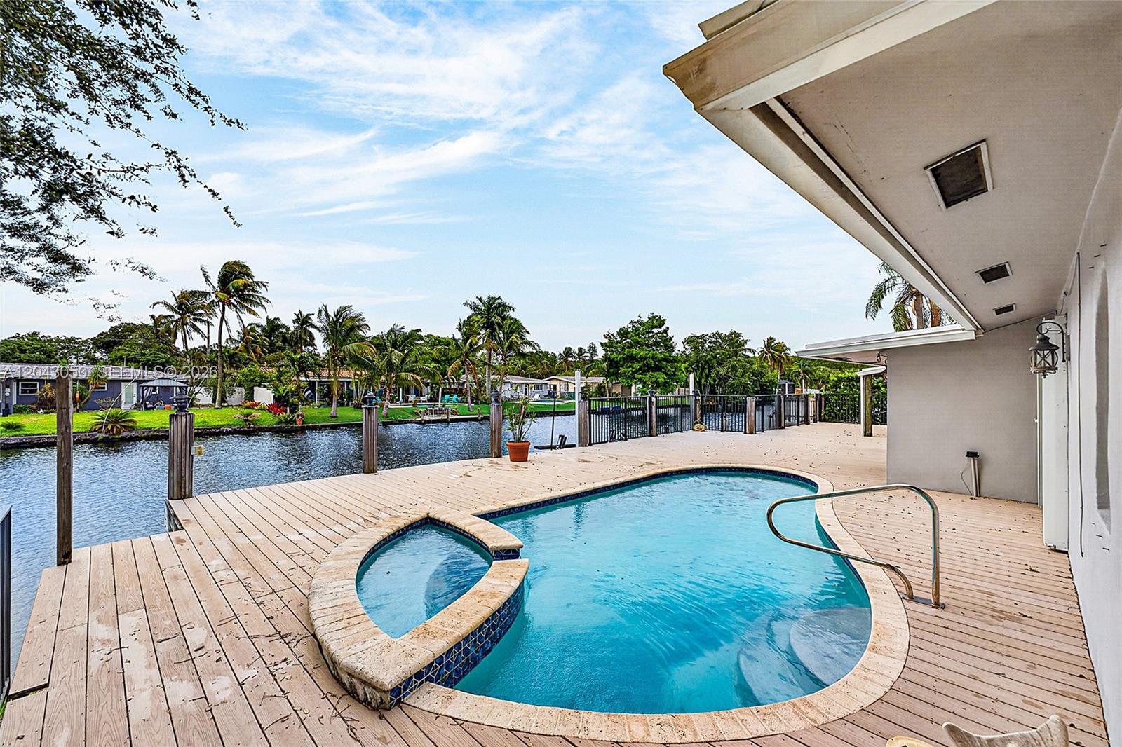 2832 NW 10th Ave, Wilton Manors FL 33311 photo 5