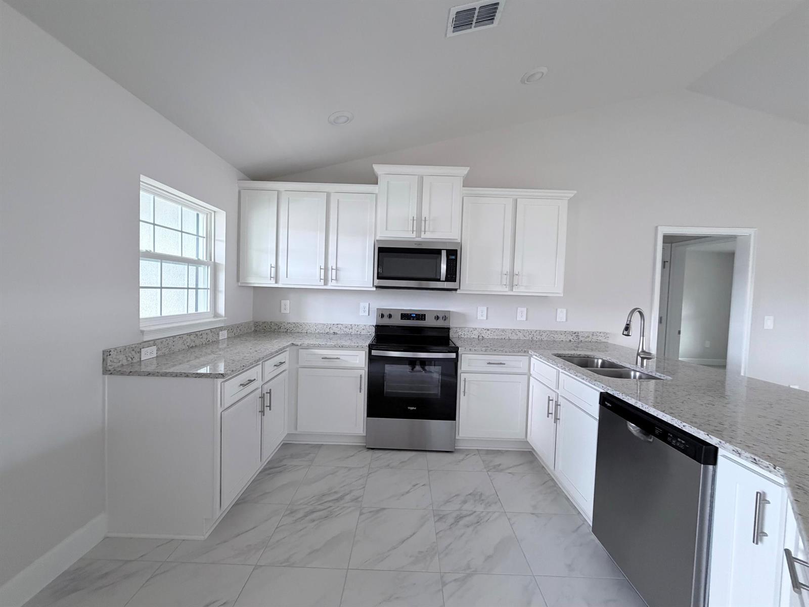 7908 Banyan Street, Fort Pierce FL 34951 photo 4