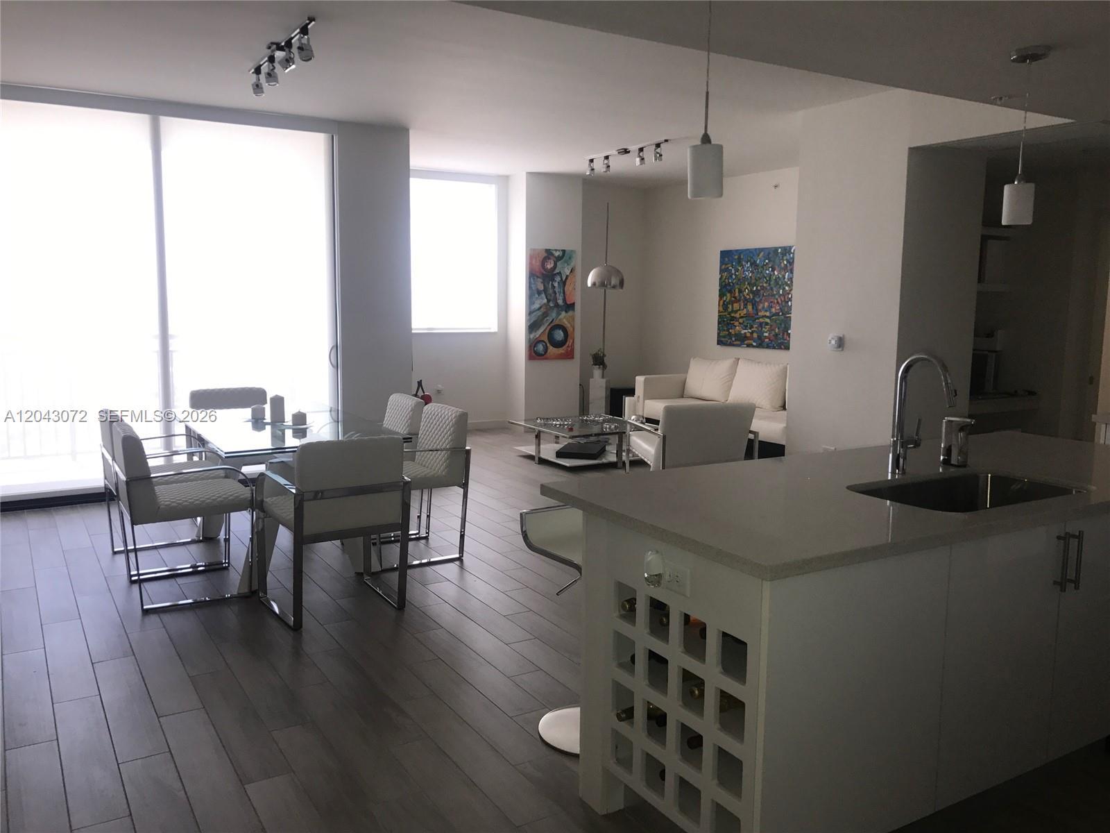 999 SW 1st Ave # 2806, Miami FL 33130 photo 2
