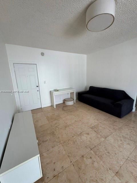 934 Michigan Ave # 308, Miami Beach FL 33139 photo 2