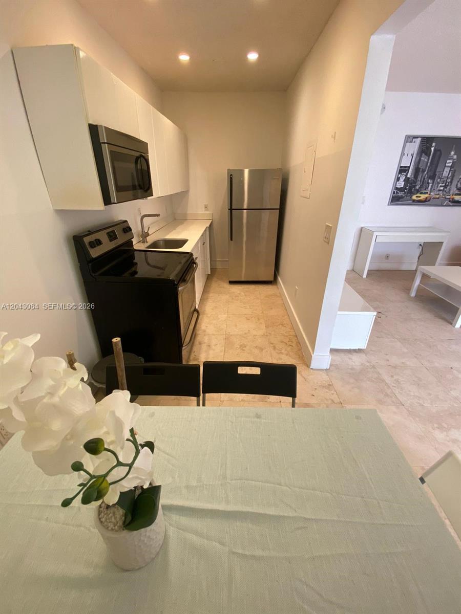 934 Michigan Ave # 308, Miami Beach FL 33139 photo 3