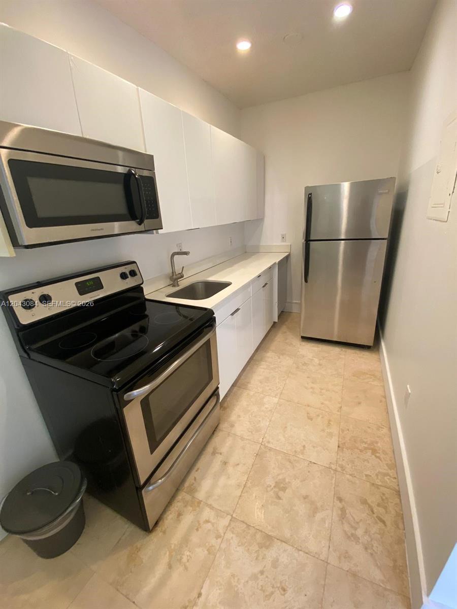 934 Michigan Ave # 308, Miami Beach FL 33139 photo 5