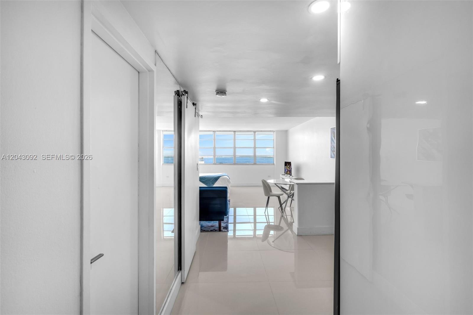 801 Brickell Bay Dr # 669, Miami FL 33131 photo 3