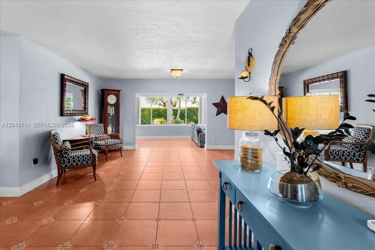 8341 SW 14th St, Miami FL 33144 photo 4