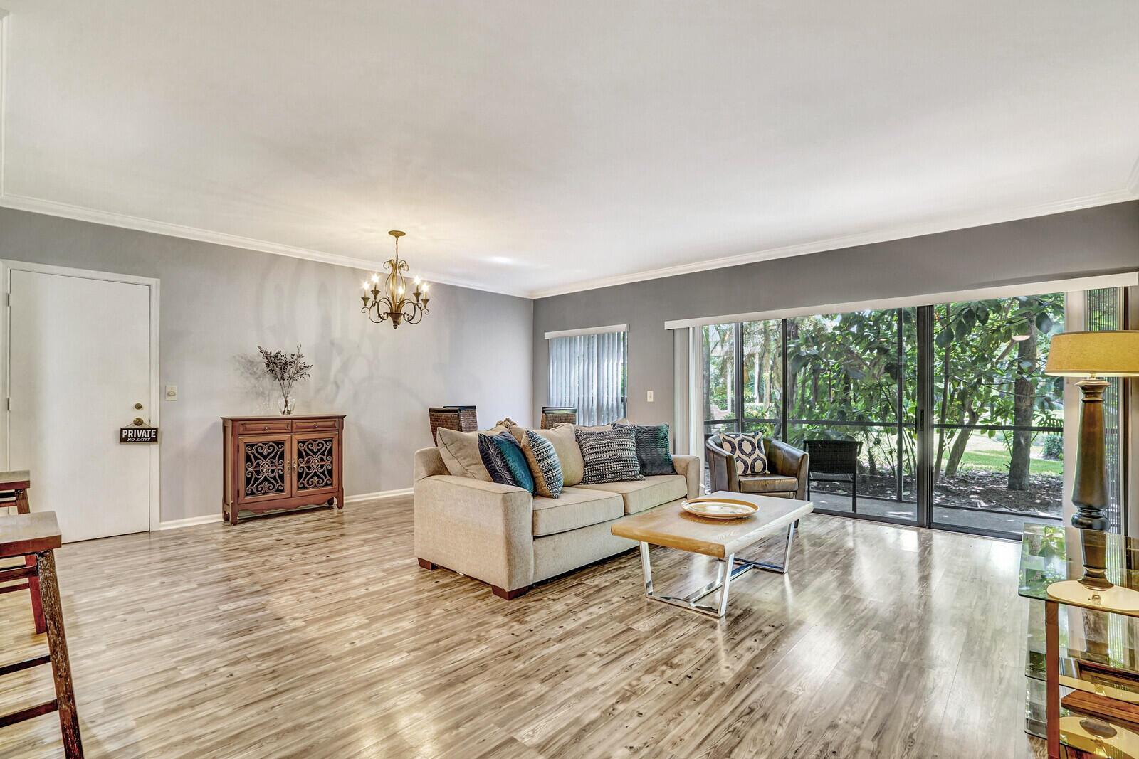 11863 Wimbledon Circle # 425, Wellington FL 33414 photo 5