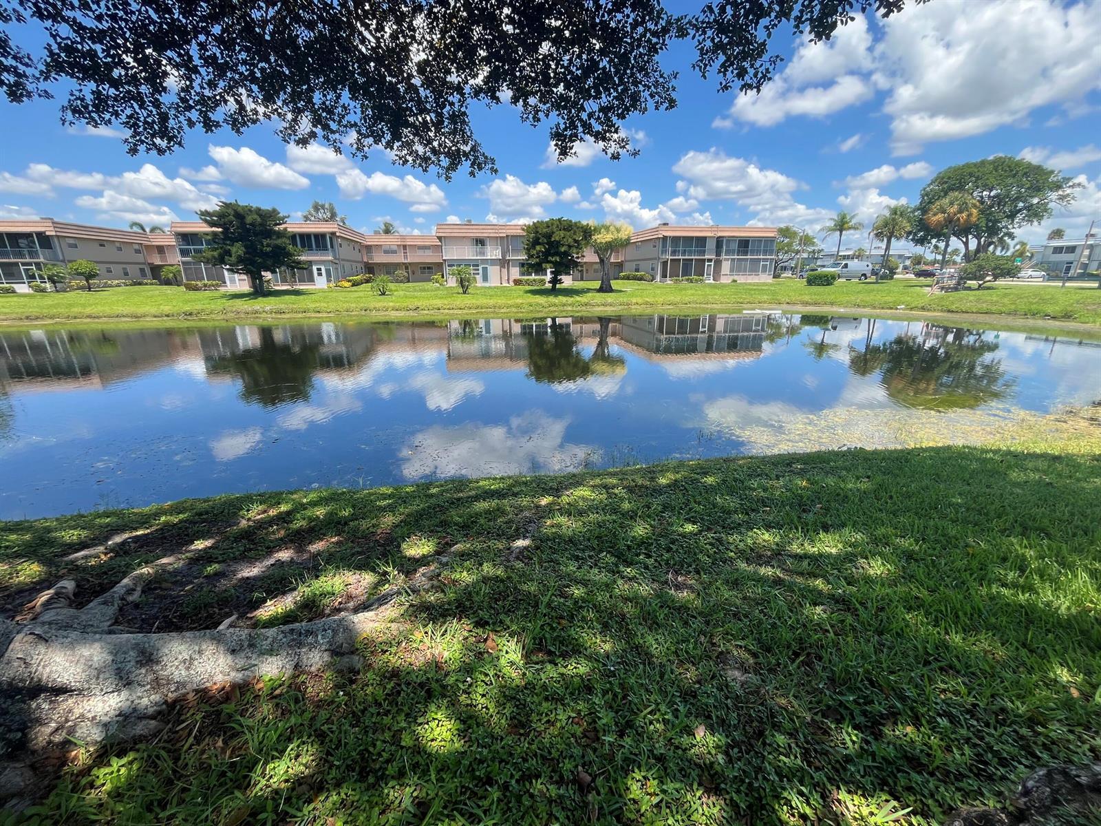 210 Valencia I, Delray Beach FL 33446