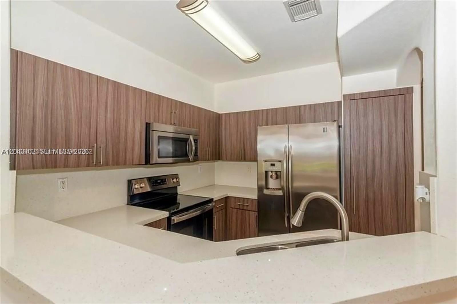 11497 NW 78th Ter, Doral FL 33178 photo 3
