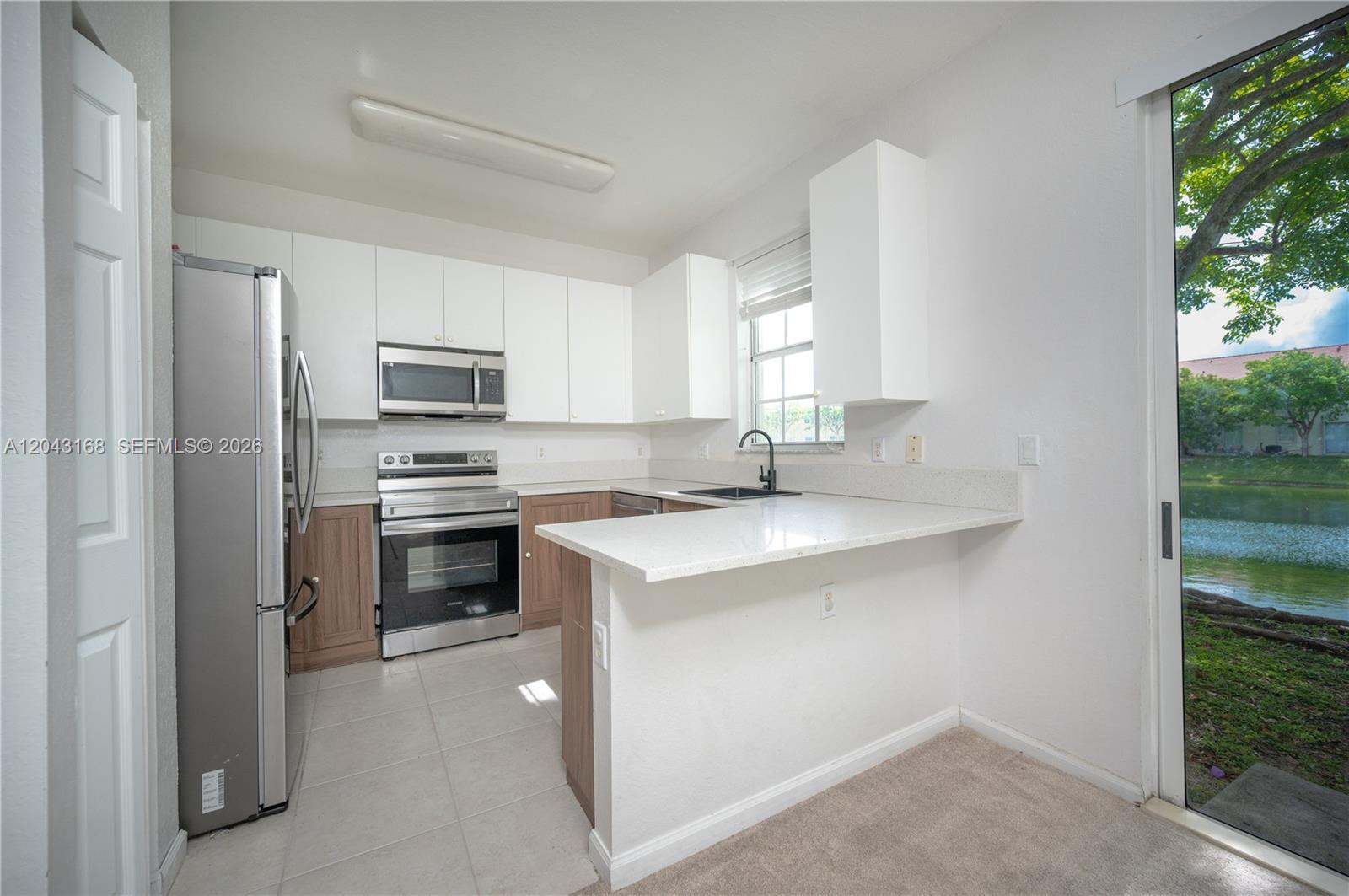 445 NE 21st Ave, Homestead FL 33033 photo 3