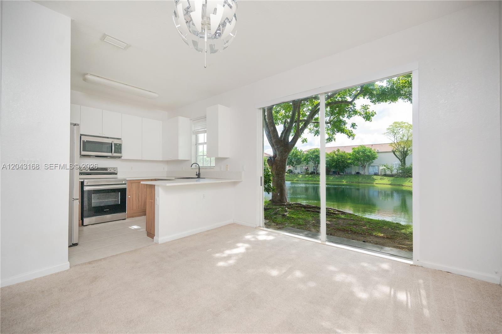 445 NE 21st Ave, Homestead FL 33033 photo 5