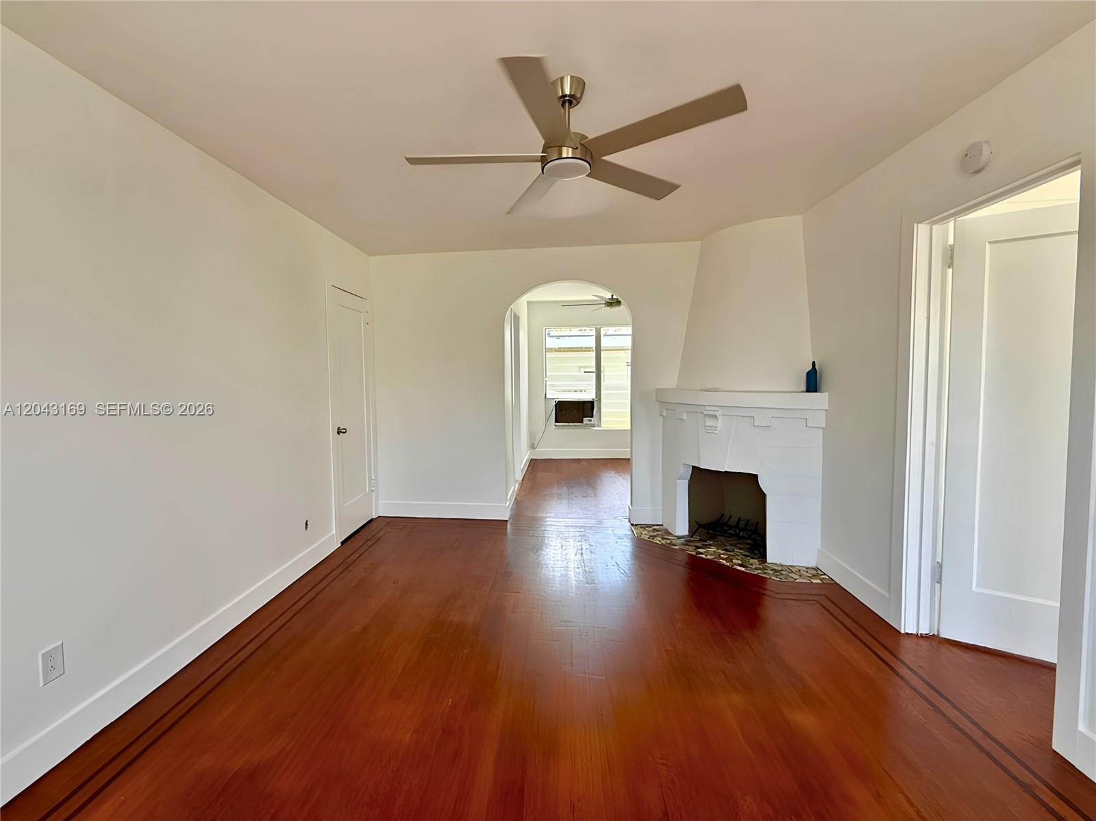 641 10th St # 7, Miami Beach FL 33139 photo 2