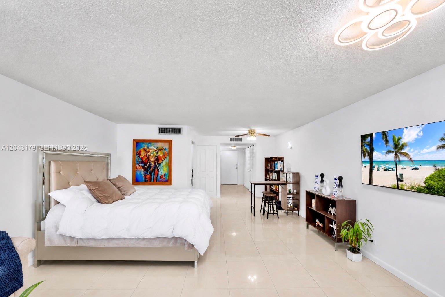 250 174th St # 810, Sunny Isles Beach FL 33160