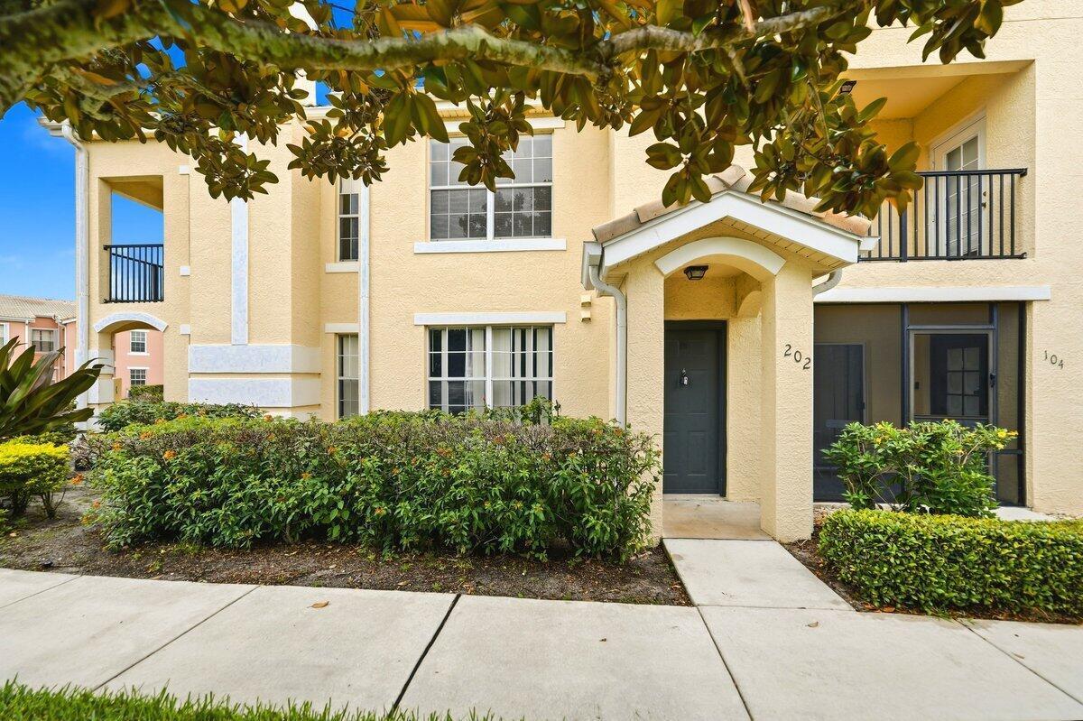 124 SW Peacock Boulevard, Port St. Lucie FL 34986 photo 2