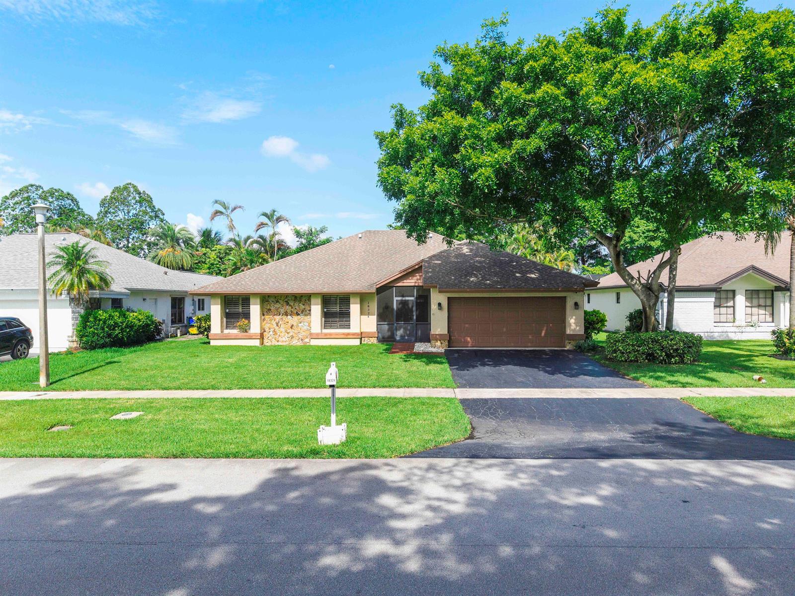 18324 181st Circle S, Boca Raton FL 33498 photo 2