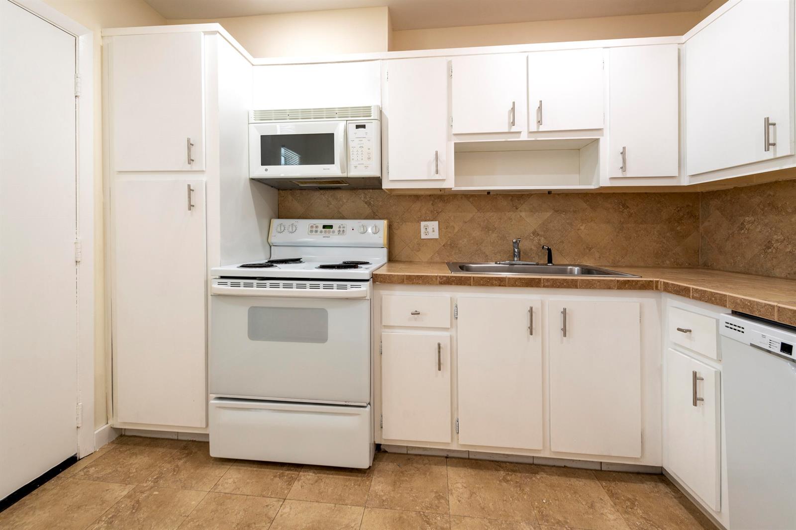 6061 N Falls Cir Drive # 402, Lauderhill FL 33319 photo 5
