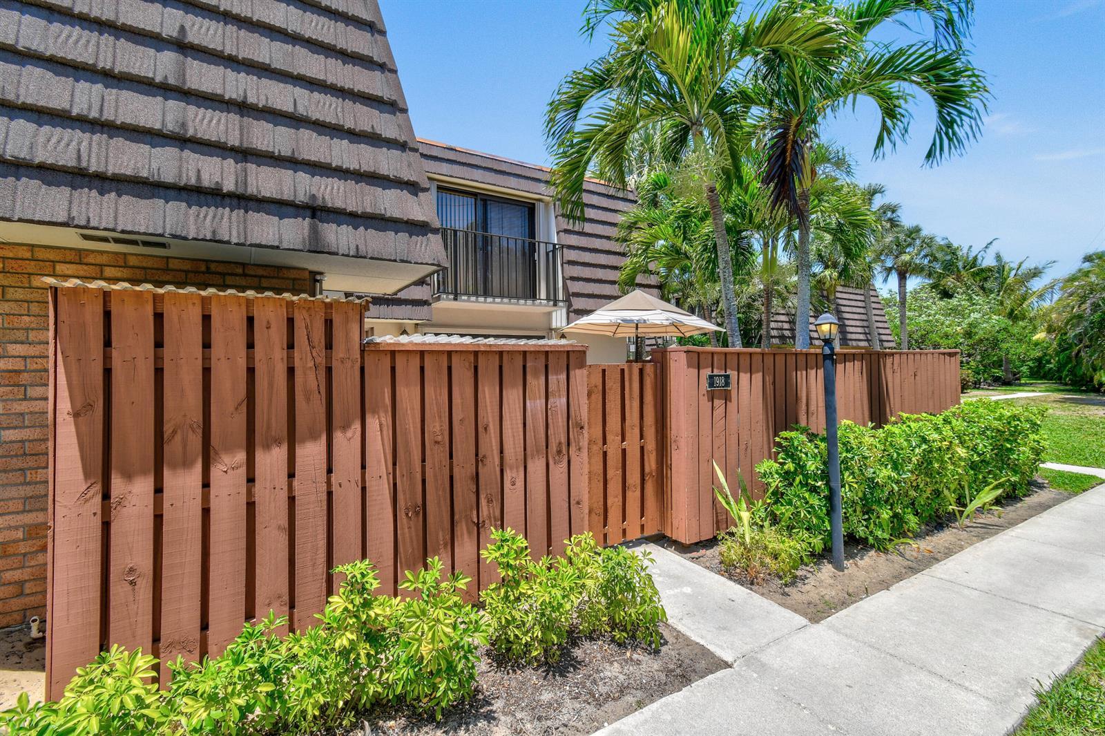 1918 19th Court, Jupiter FL 33477 photo 3
