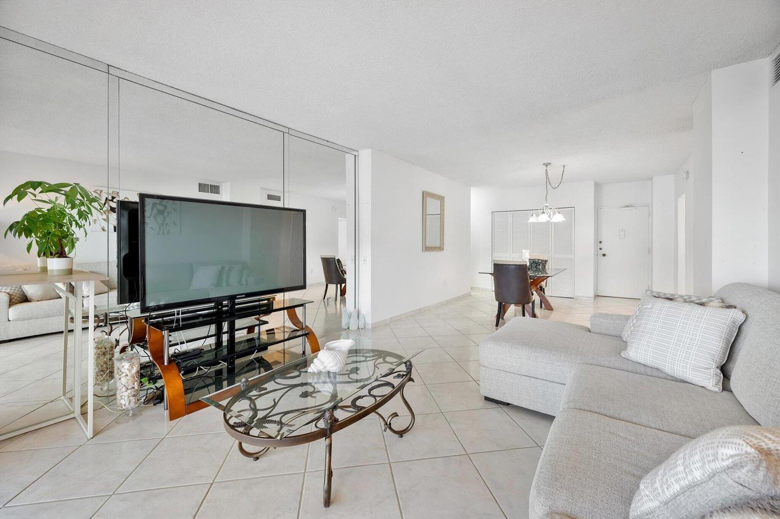 1980 S Ocean Drive # 19a, Hallandale Beach FL 33009 photo 5