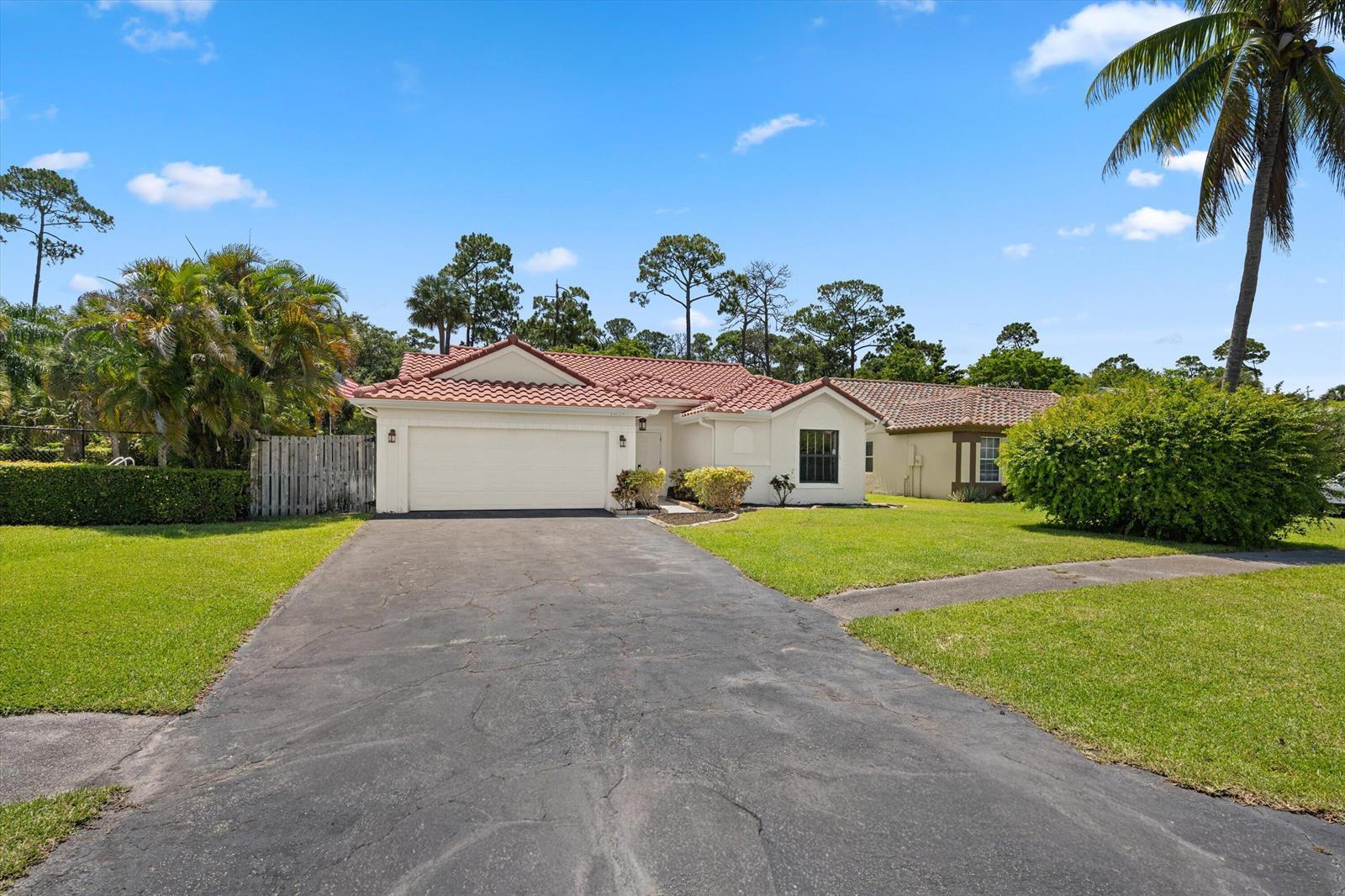 1051 New Parkview Place, Haverhill FL 33417 photo 4