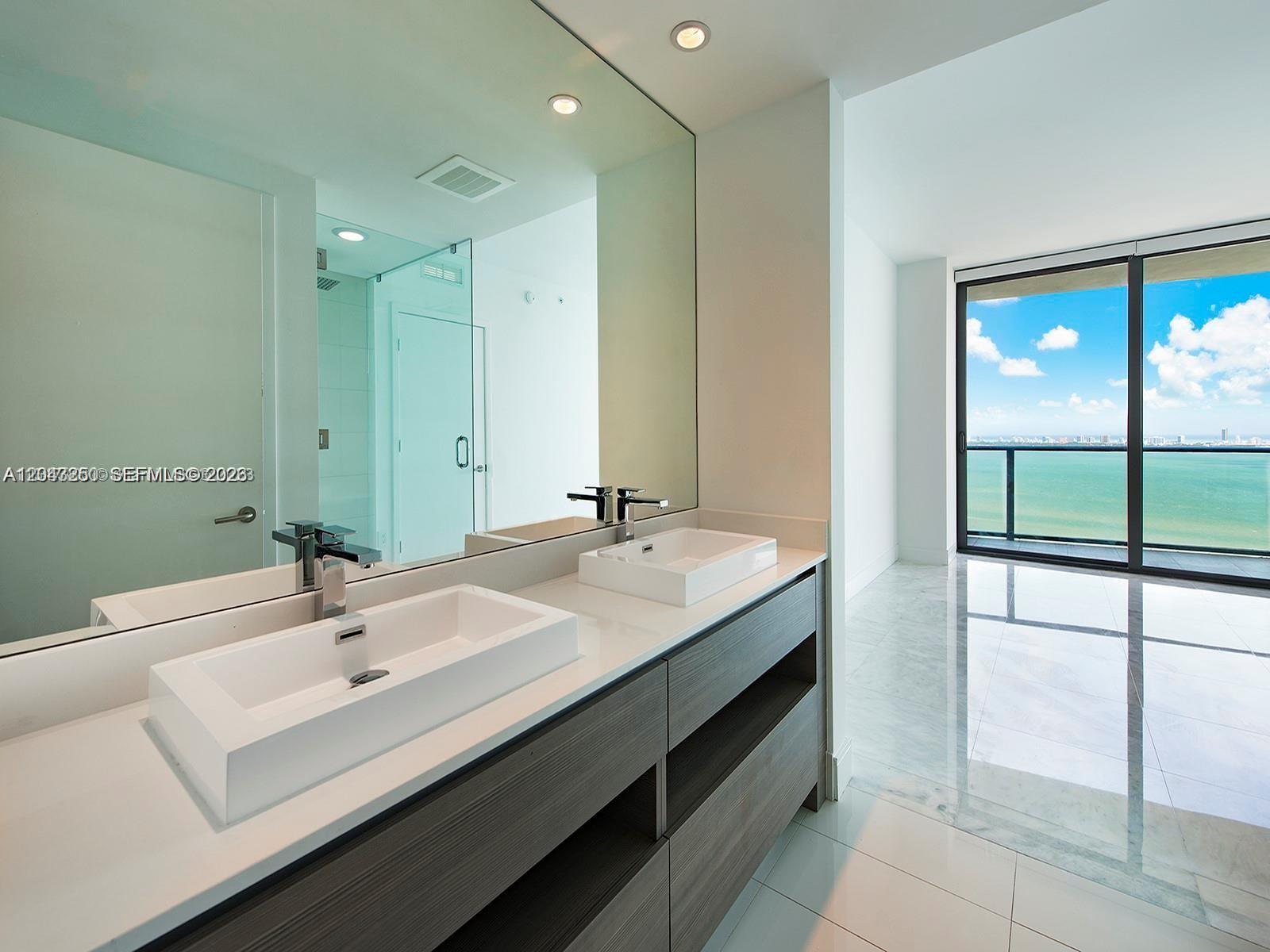 460 NE 28th St # 3608, Miami FL 33137 photo 4