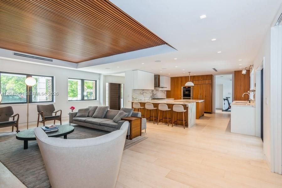 1035 Catalonia ave, Coral Gables FL 33134 photo 4