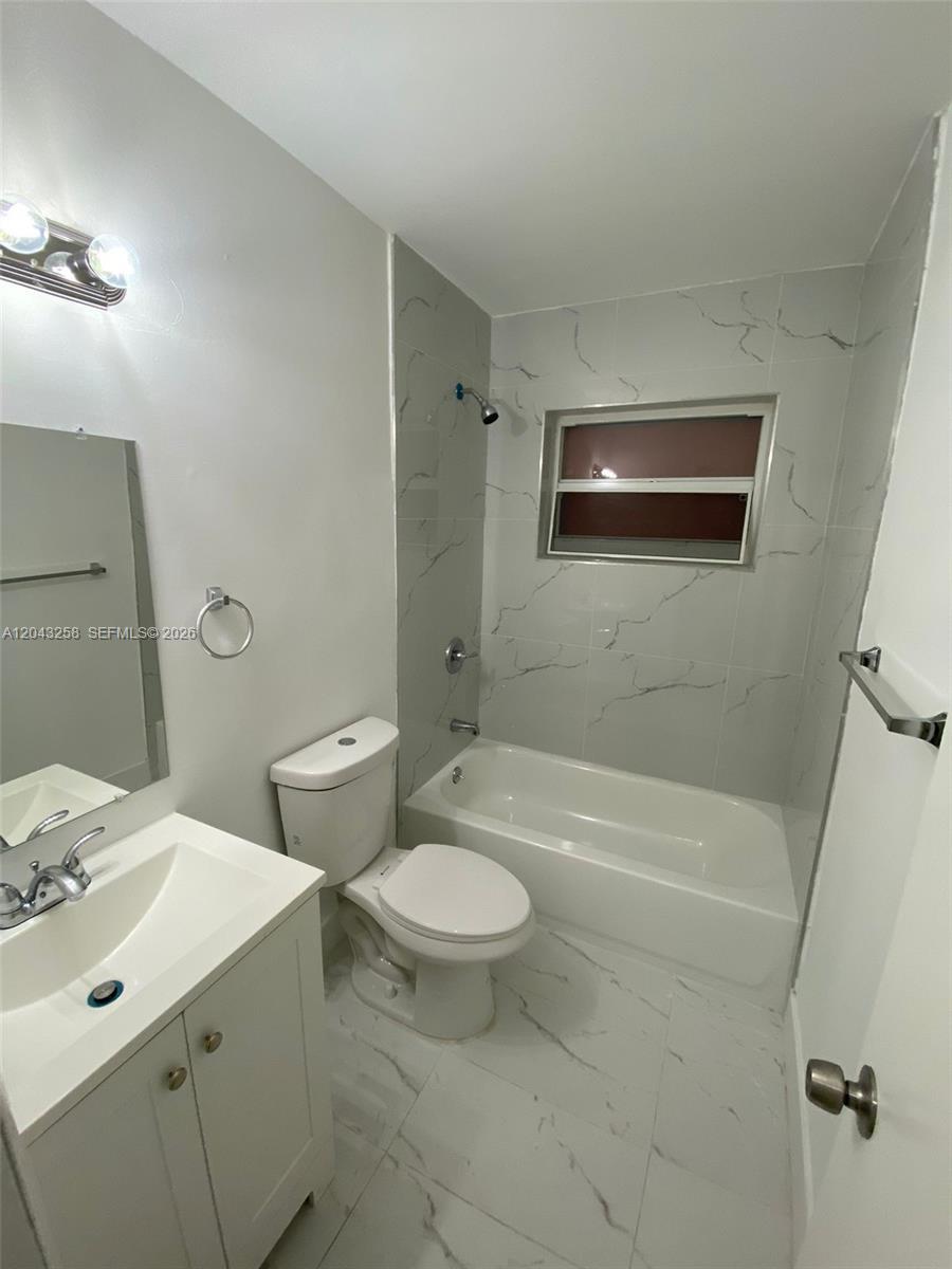 1842 Madison St # 3, Hollywood FL 33020 photo 2
