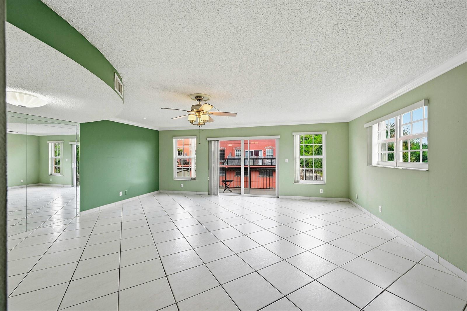 670 Tennis Club Drive # 312, Fort Lauderdale FL 33311