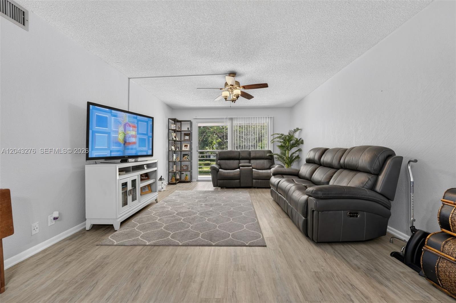 2404 Antigua Cir # M2, Coconut Creek FL 33066