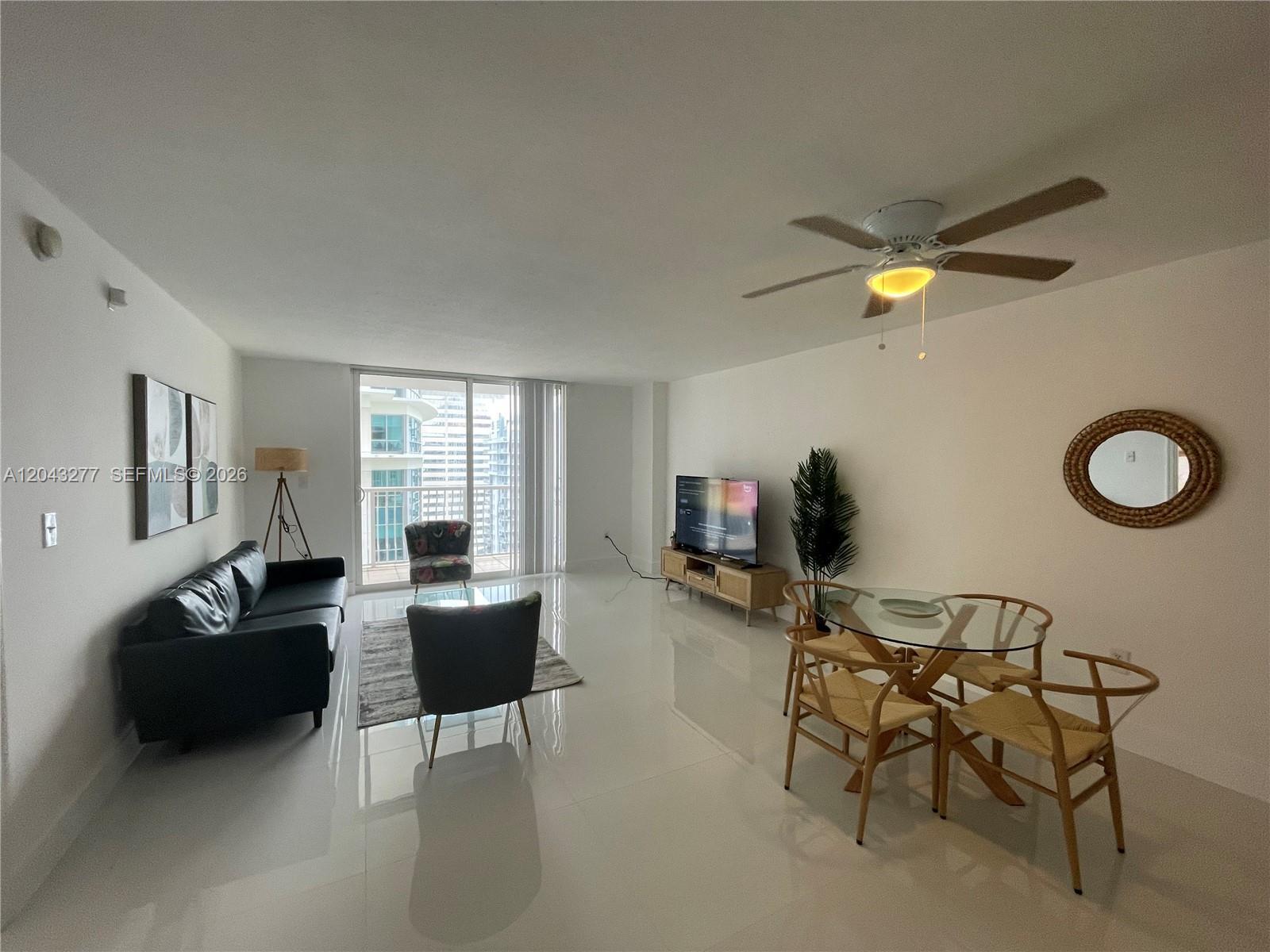 1200 BRICKELL BAY DR # 3104, Miami FL 33131 photo 3