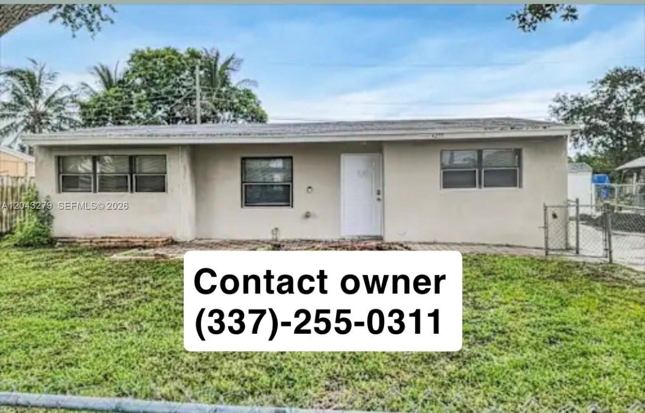 4256 N Browning Dr, West Palm Beach FL 33406