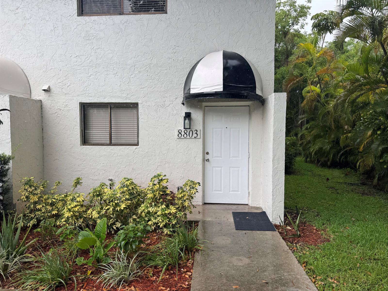 8803-8811 NW 35th Street # 8803, Coral Springs FL 33065