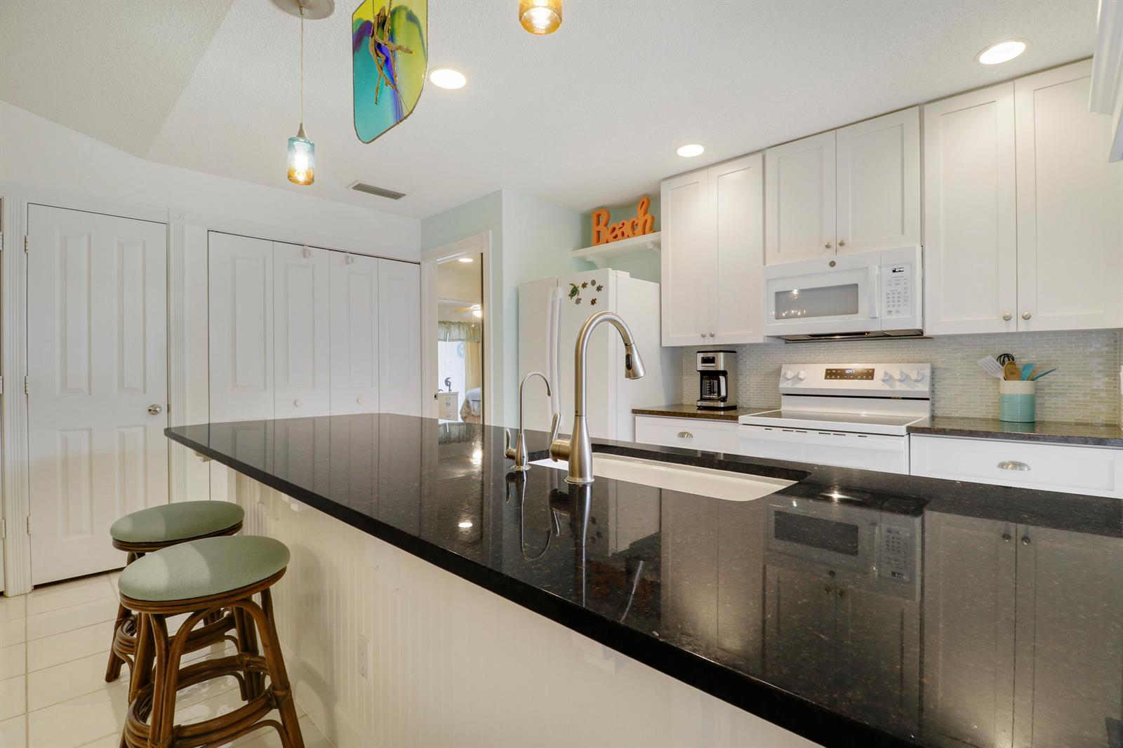10301 Chapman Oak Court, Palm Beach Gardens FL 33410 photo 3