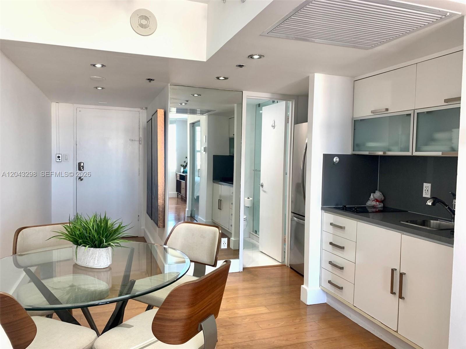 100 Lincoln Rd # 1514A, Miami Beach FL 33139 photo 4