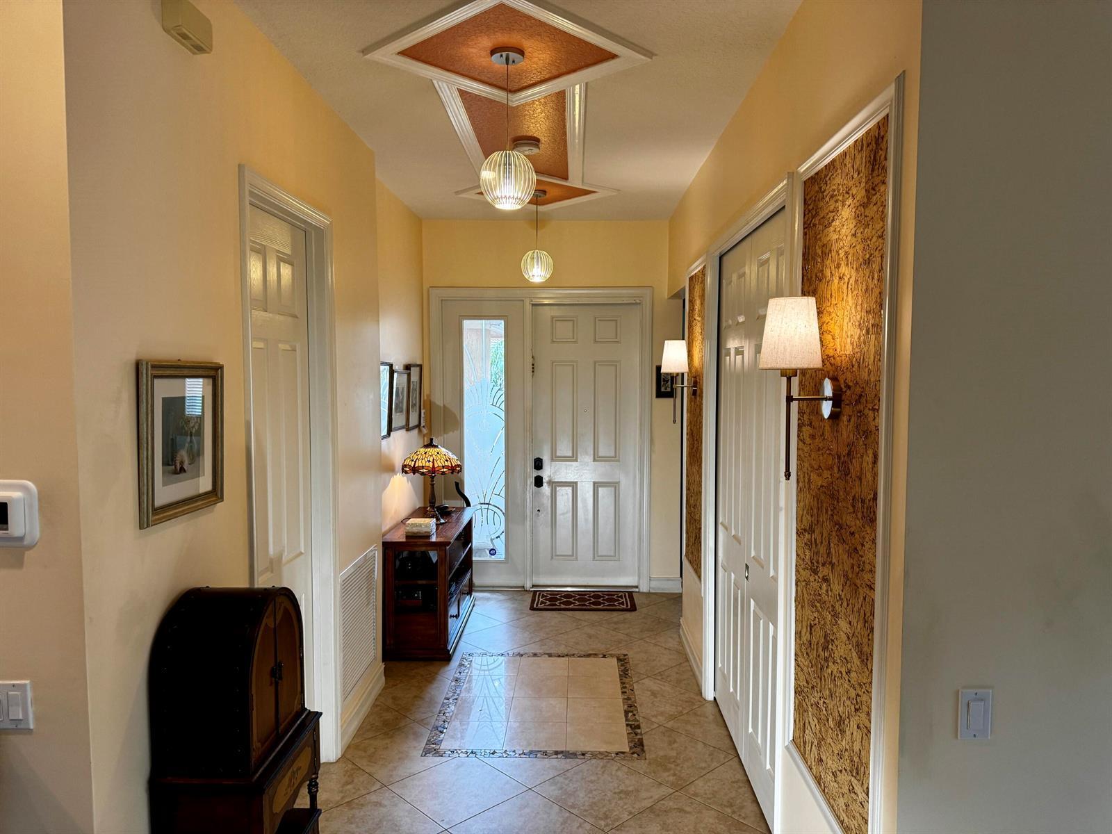 9385 Ivory Isle Road, Boynton Beach FL 33473 photo 2
