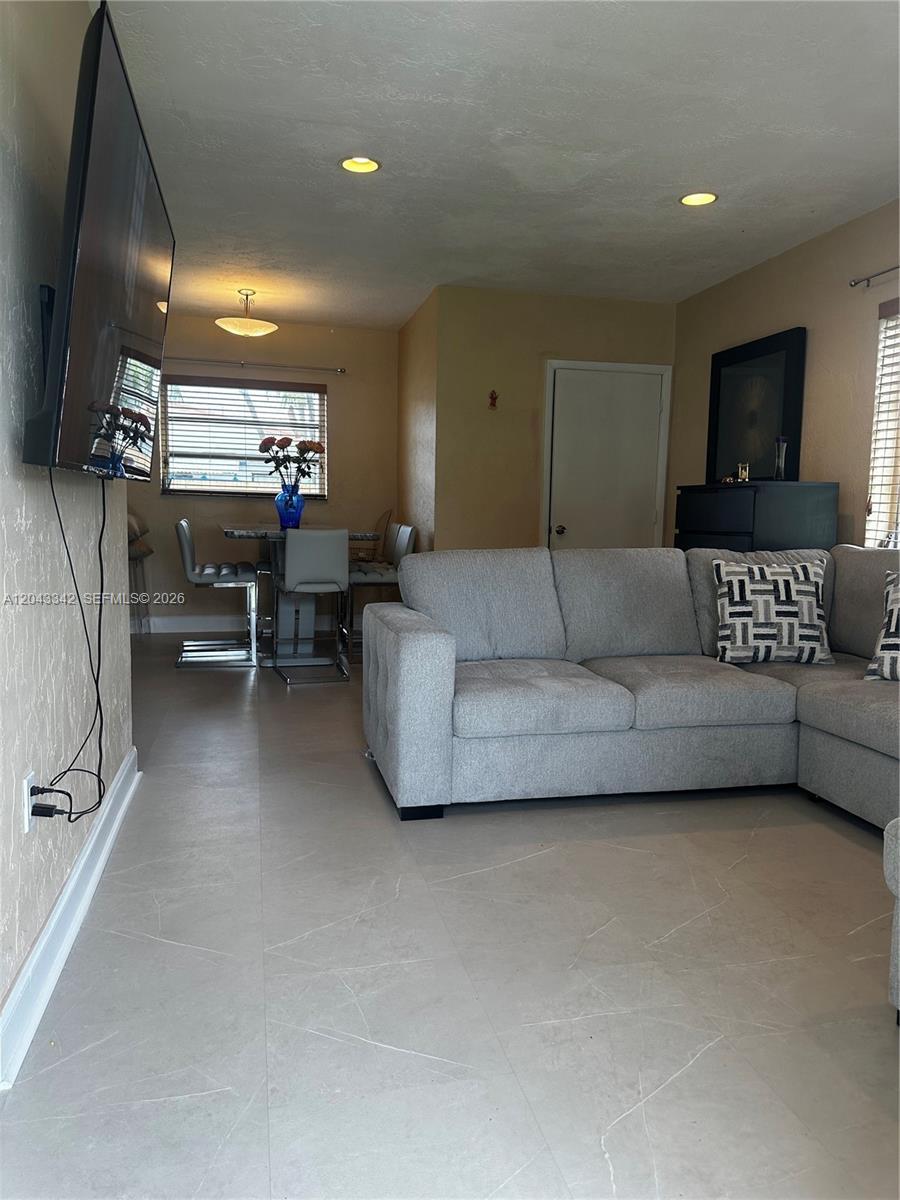 7540 SW 37th St, Miami FL 33155 photo 3