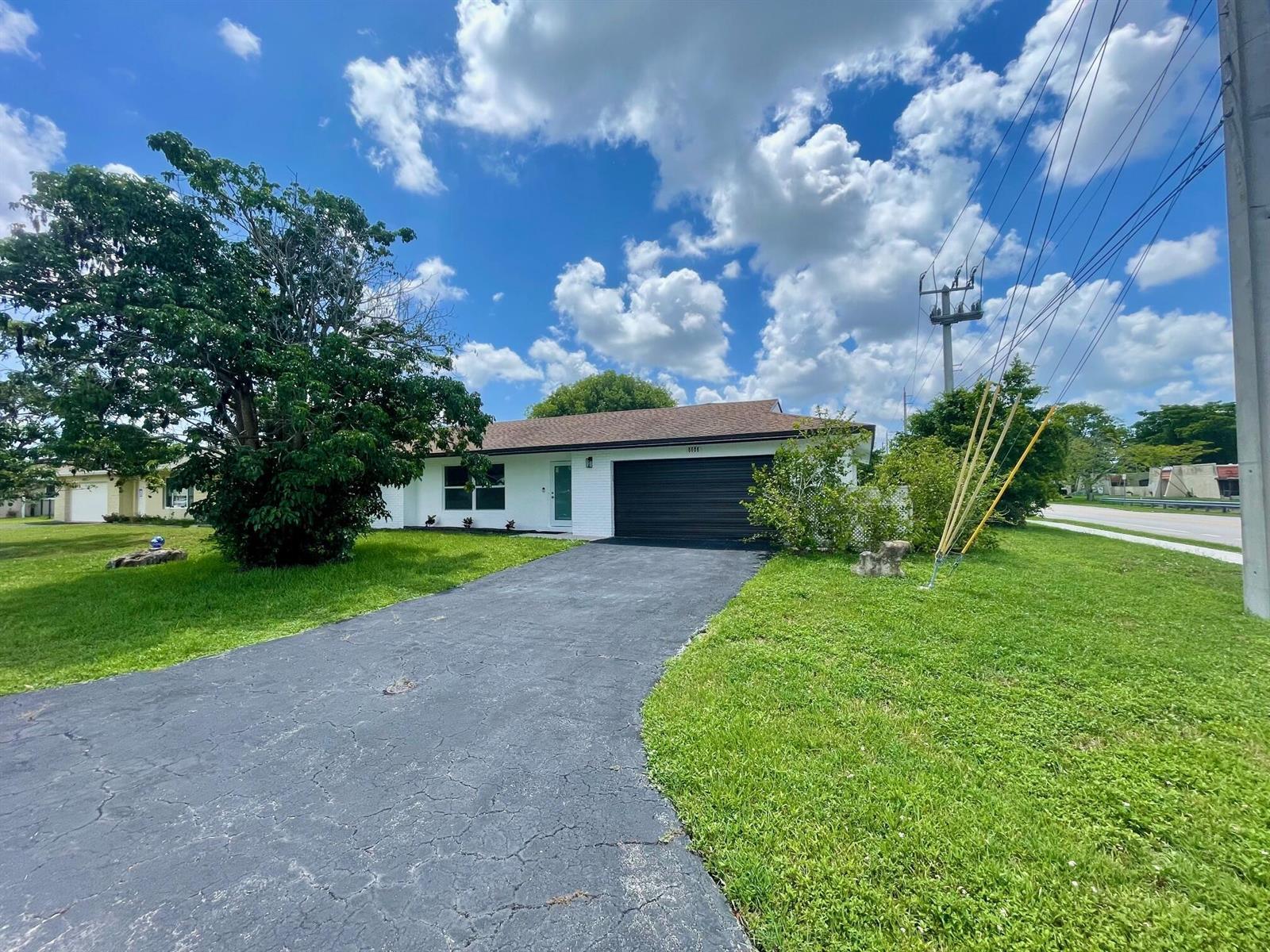 6606 NW 95th Avenue, Tamarac FL 33321