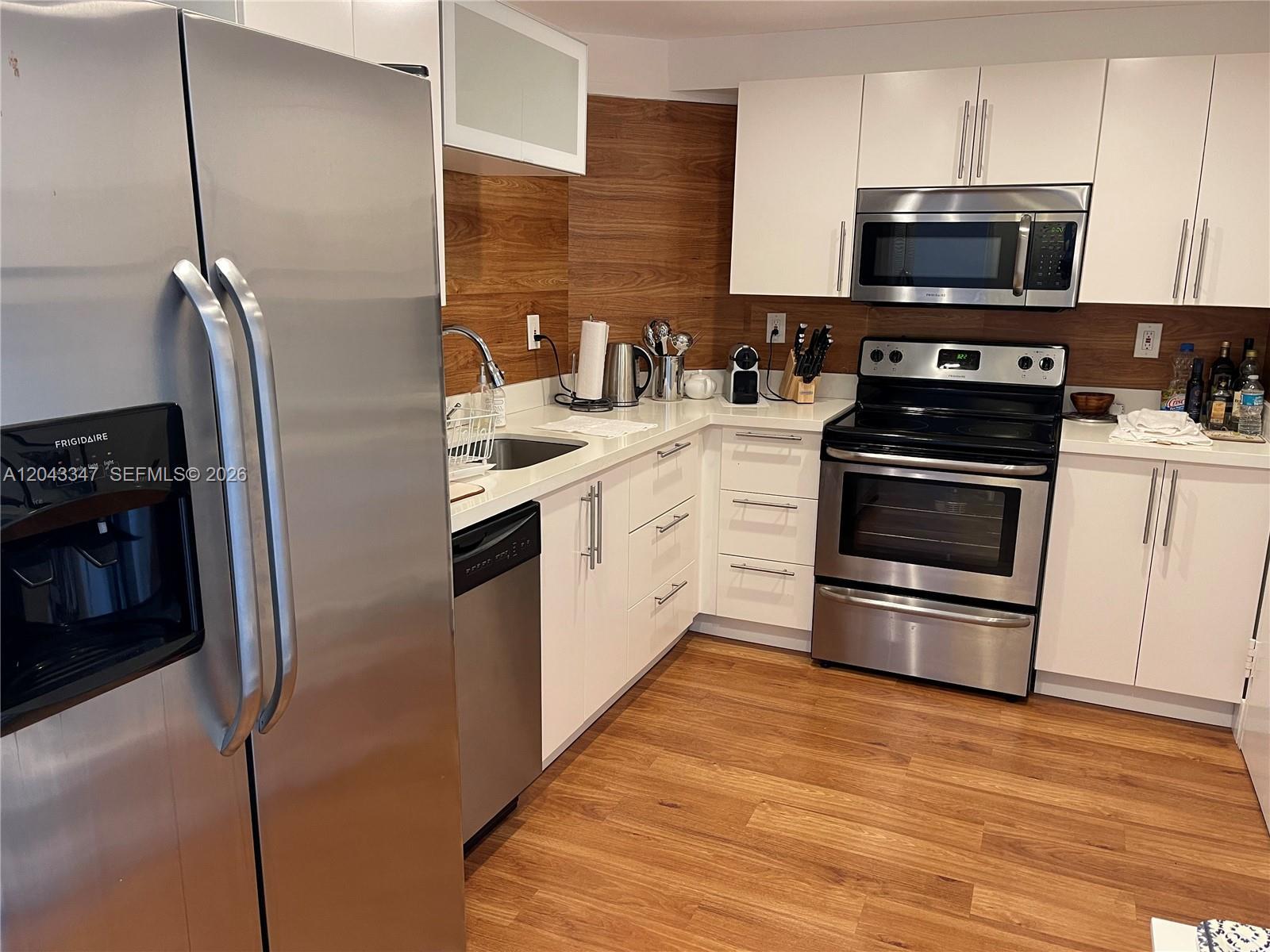 500 Bayview Dr # 1719, Sunny Isles Beach FL 33160 photo 2