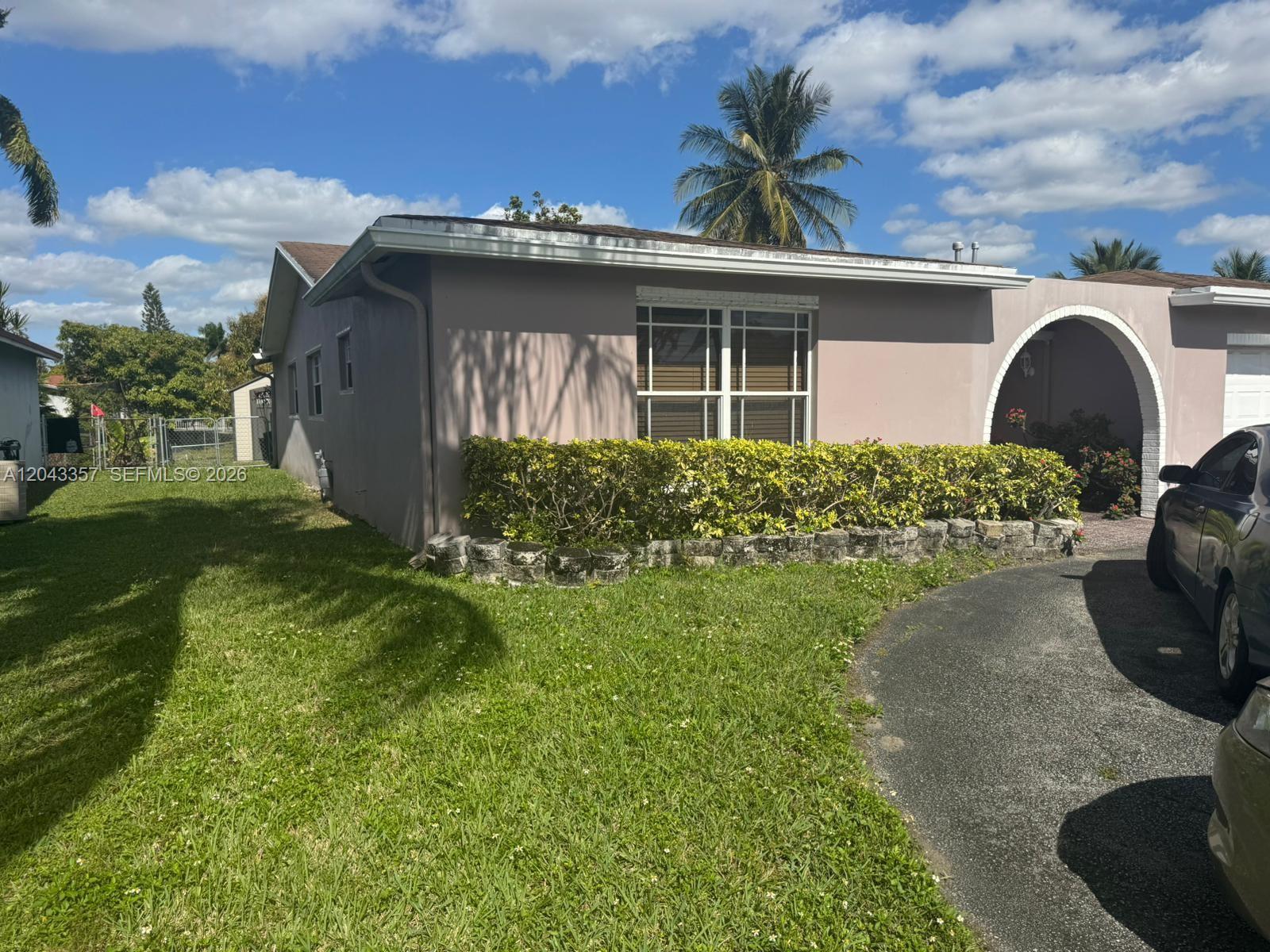 9451 NW 20th Pl, Sunrise FL 33322 photo 3