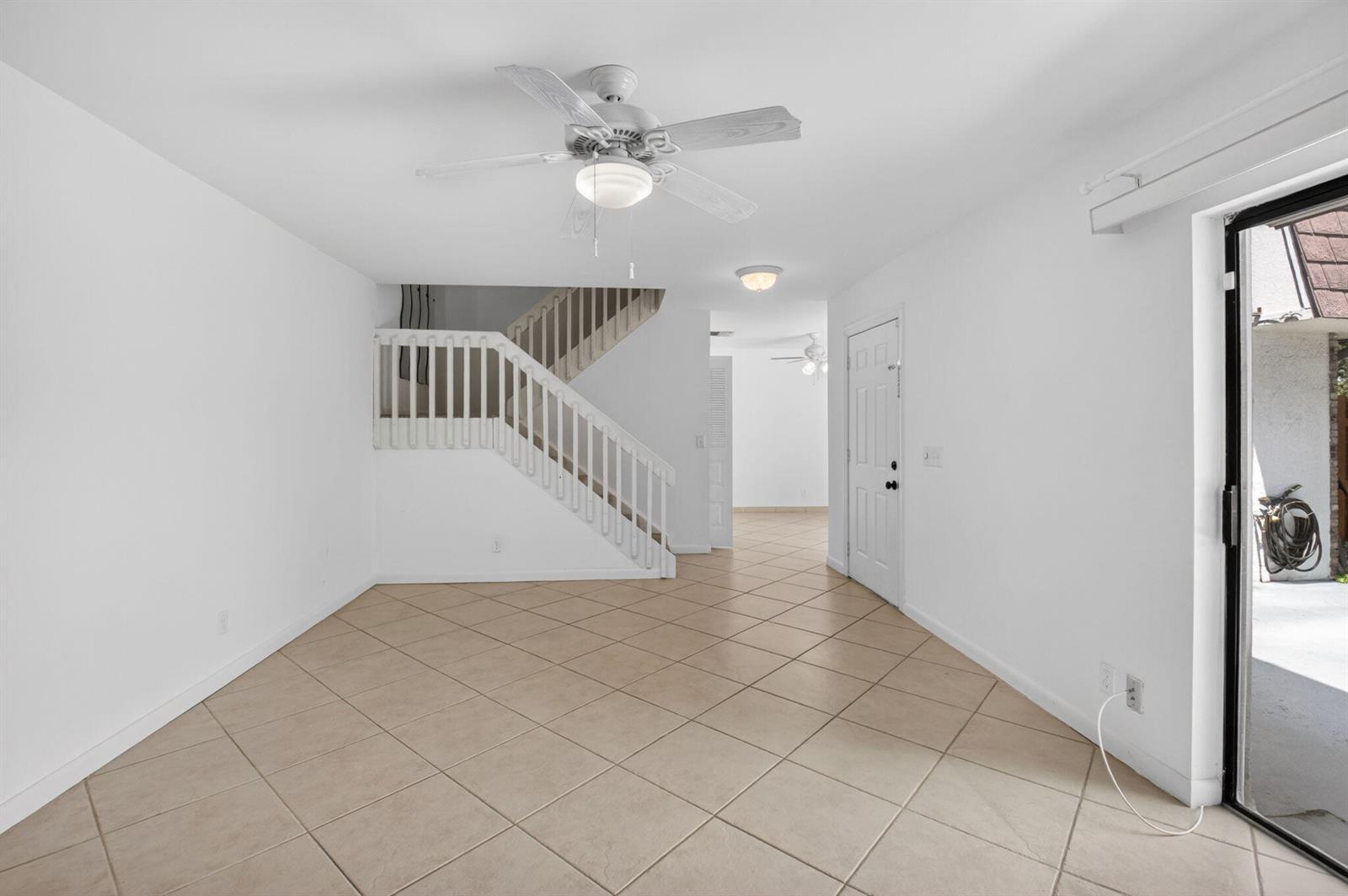 7582 Courtyard Run E, Boca Raton FL 33433 photo 2