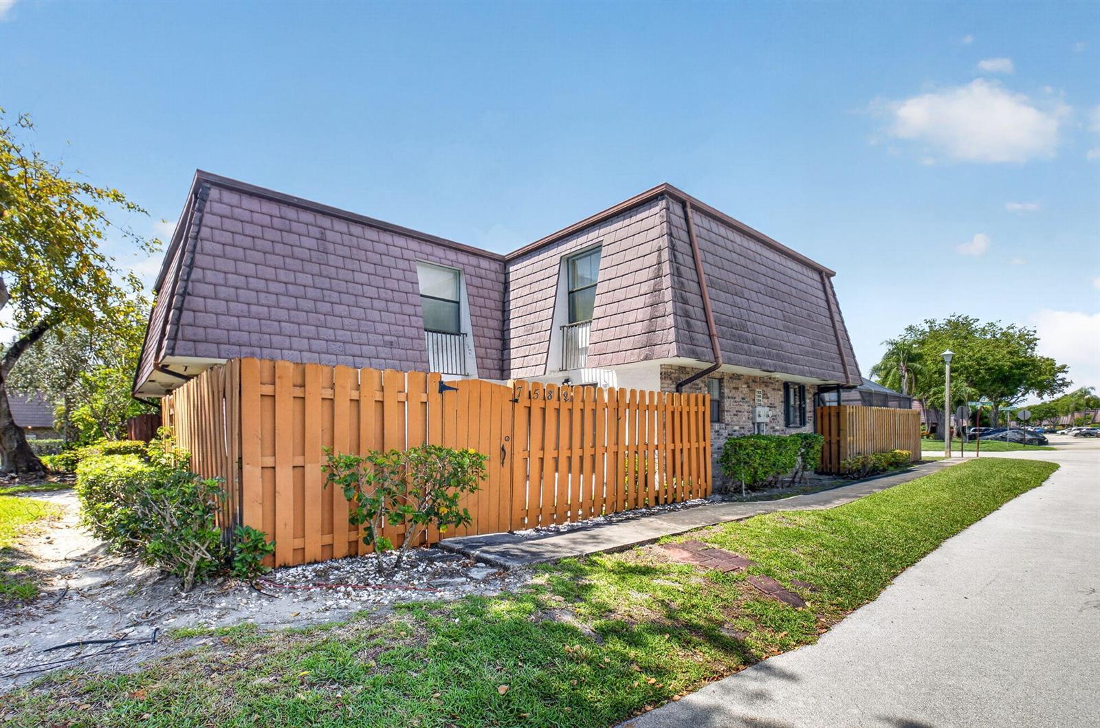 7582 Courtyard Run E # 7582, Boca Raton FL 33433