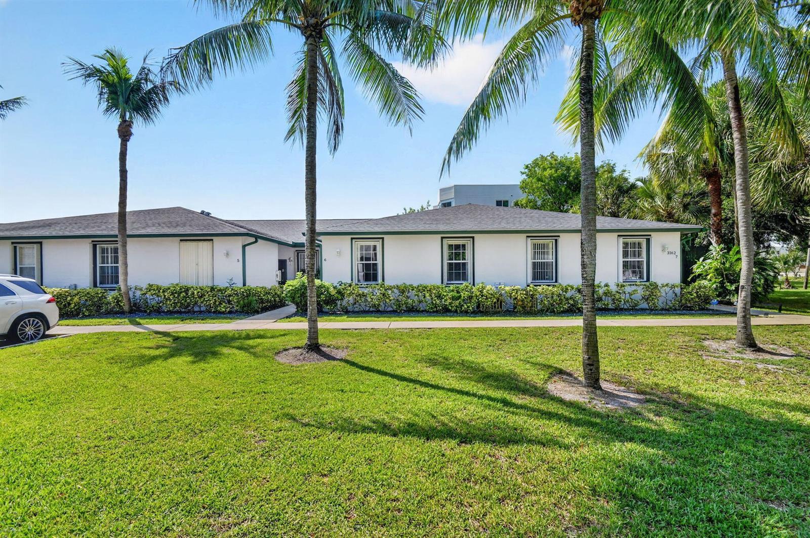 3162 Via Poinciana # 6, Lake Worth FL 33467 photo 2