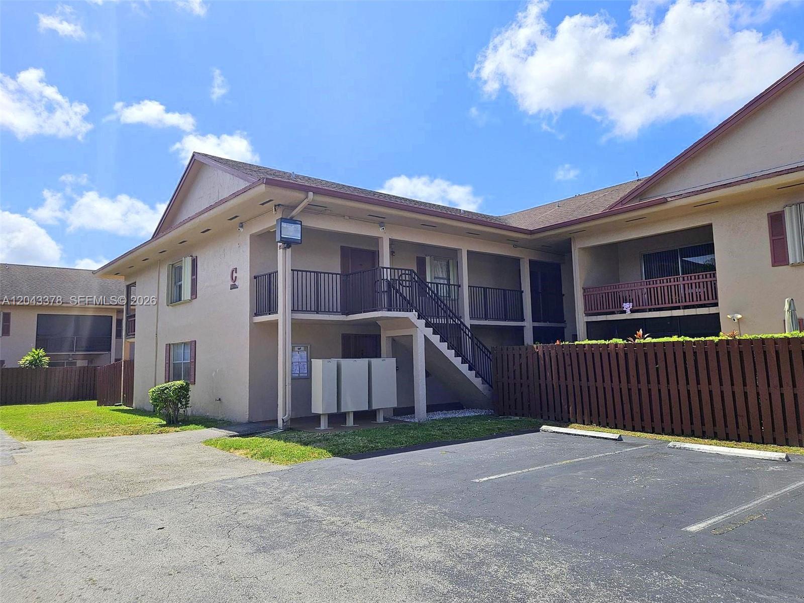 11223 SW 88th St # 216C, Miami FL 33176