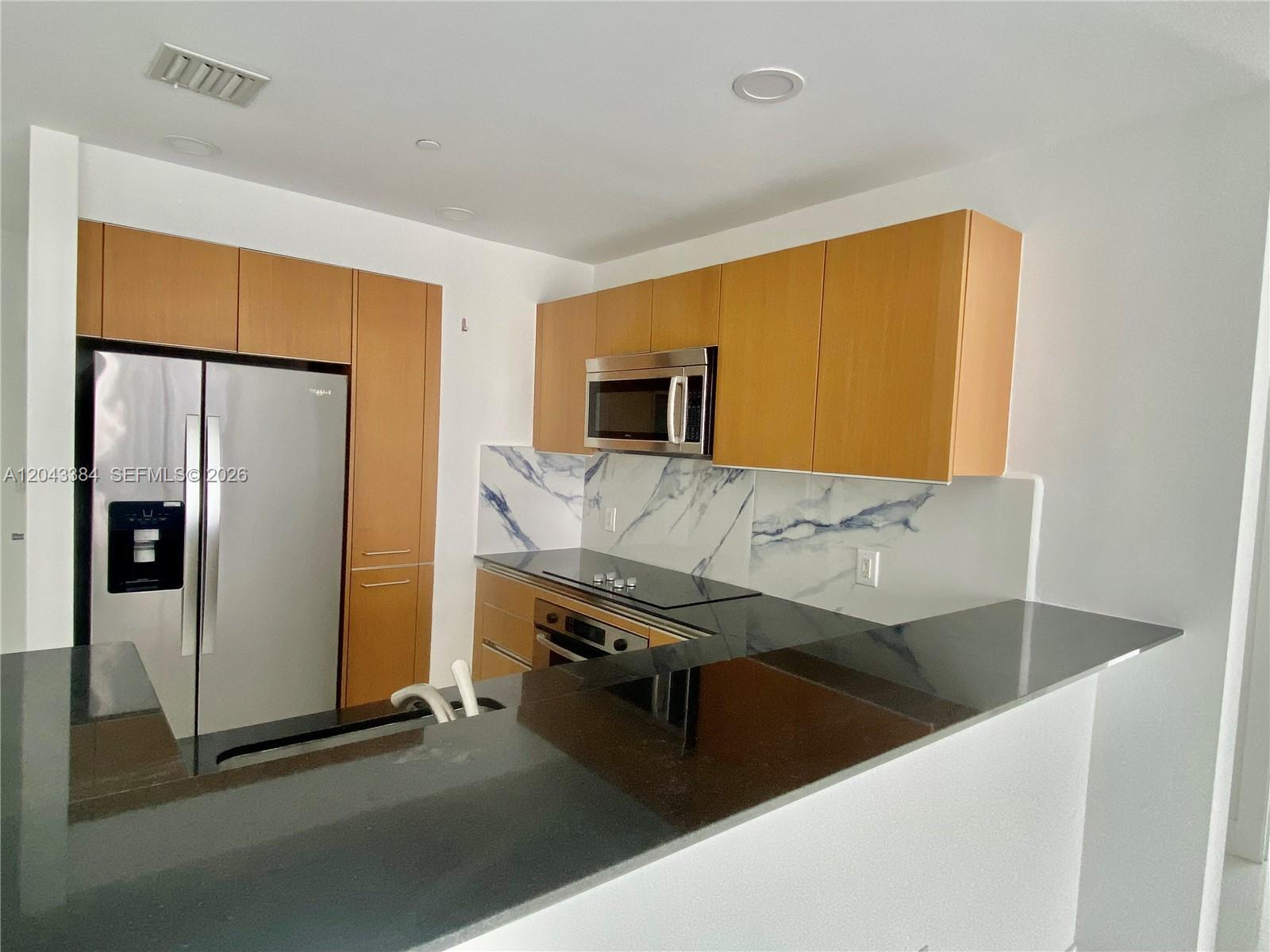 1060 Brickell Ave # 2911, Miami FL 33131 photo 2