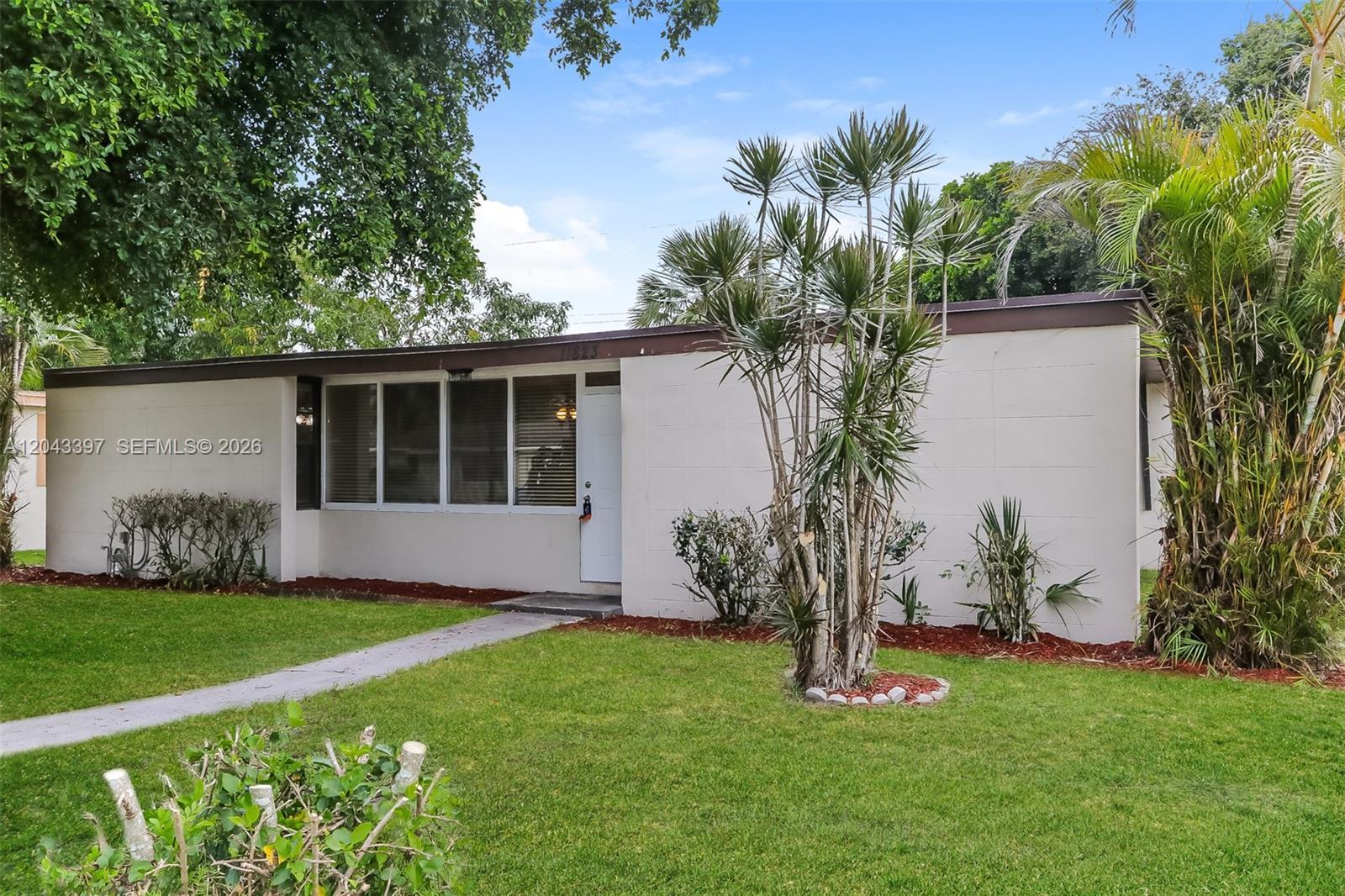 11823 Dahlia Dr, Royal Palm Beach FL 33411 photo 3