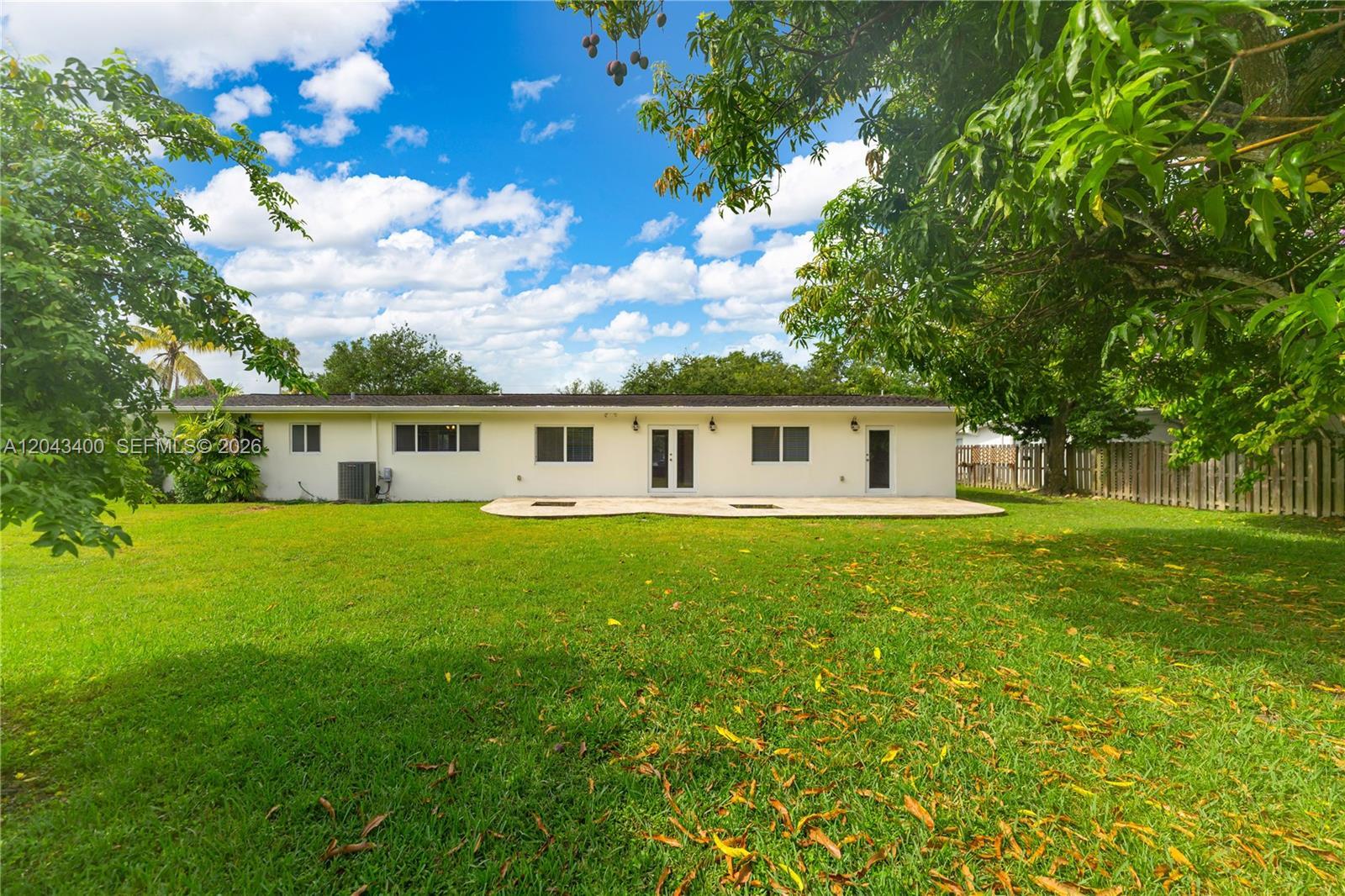 8255 SW 134th St, Pinecrest FL 33156 photo 3