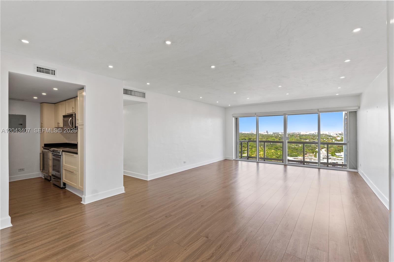 2451 Brickell Ave, Miami FL 33129 photo 3