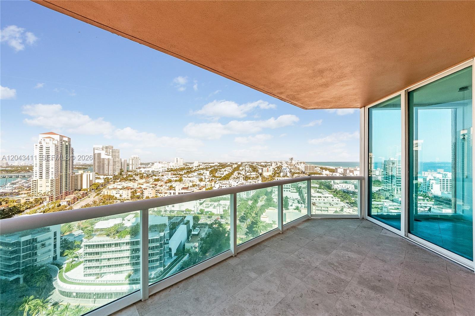 300 S Pointe Dr # 2103, Miami Beach FL 33139 photo 2