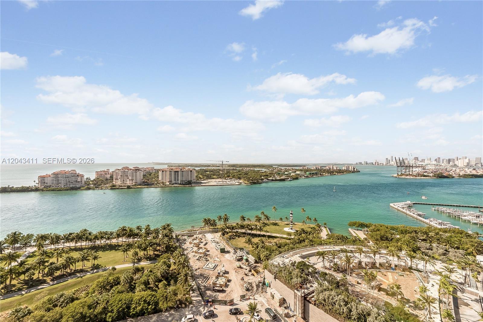 300 S Pointe Dr # 2103, Miami Beach FL 33139