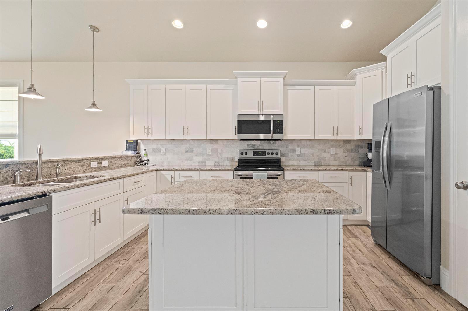 1006 SW 34th Terrace, Palm City FL 34990 photo 5