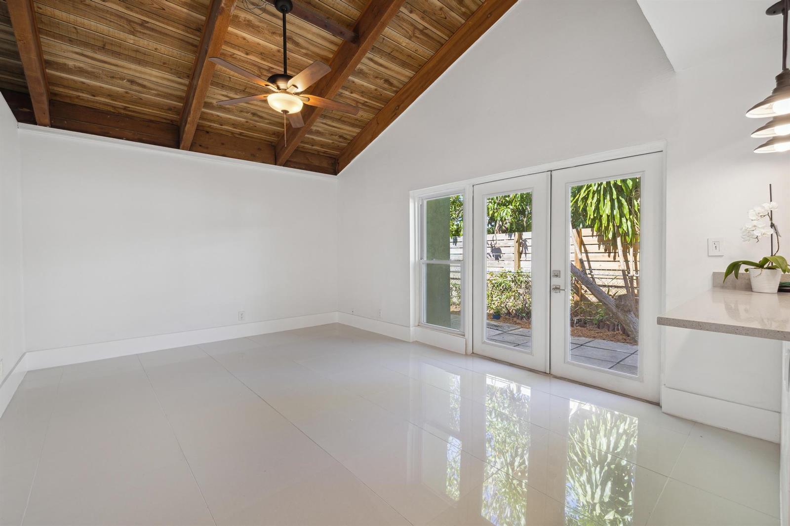 410 SE 13th Street # 2, Fort Lauderdale FL 33316 photo 3