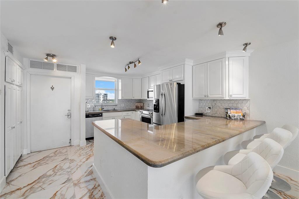 3100 NE 49th Street # 807, Fort Lauderdale FL 33308 photo 3