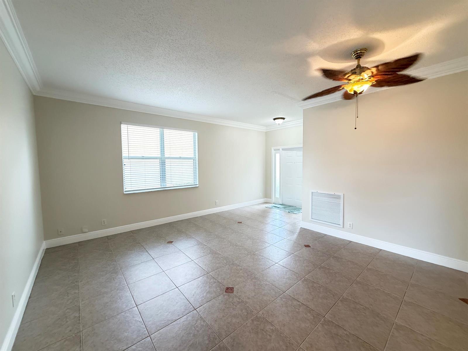 10395 Little Mustang Way, Lake Worth FL 33449 photo 4